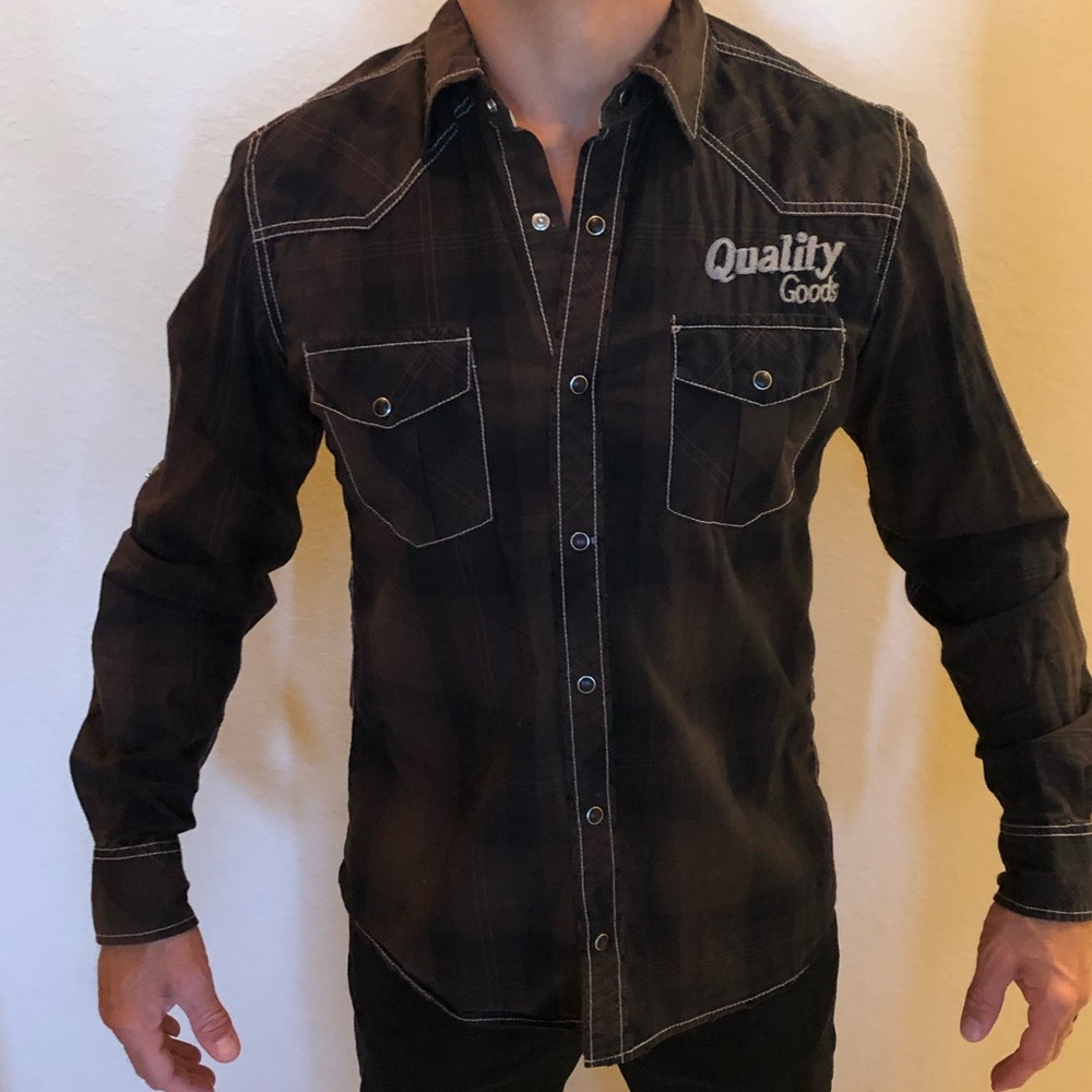 Buckle BIKE men's button up is hurt size Medium